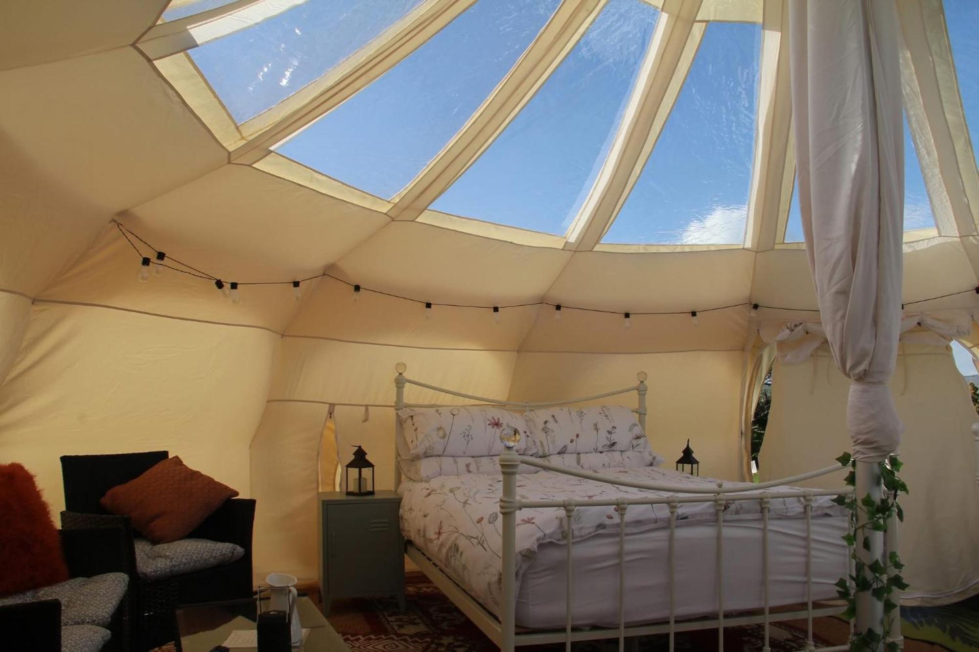 Tal-Y-Fan Farm 6M Stargazer Tent Bridgend  Luaran gambar