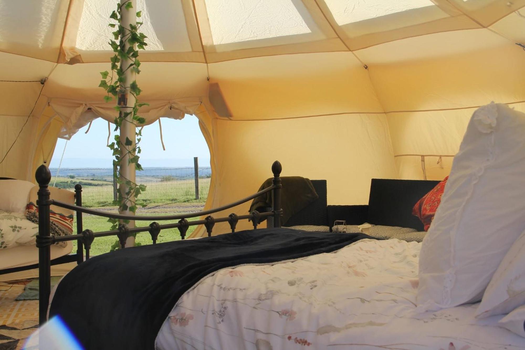 Tal-Y-Fan Farm 6M Stargazer Tent Bridgend  Luaran gambar